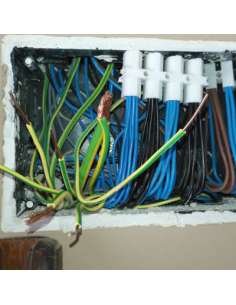 Electricista en el Gastor 2